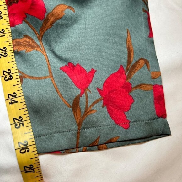 **sale**Pretty LittleThings Satin feel Cigarette Pants - Picture 9 of 11